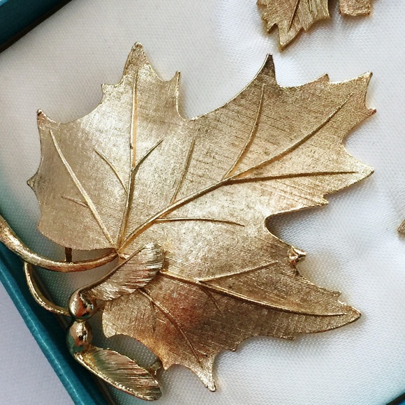 Lisner Maple Leaf Demi Parue In Original Box - Picture 8 of 8